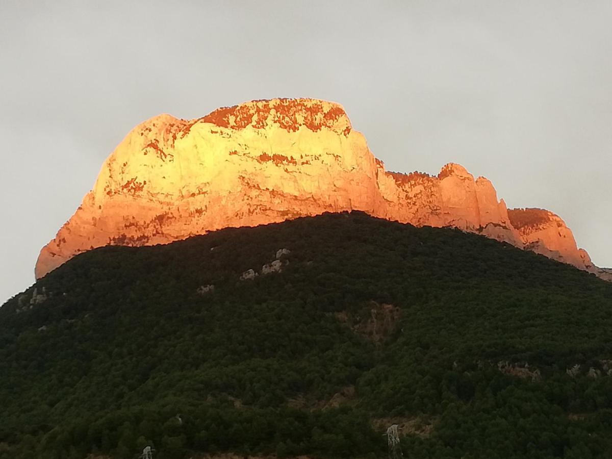Apartamento El Fenal De Turmo Casa Rural "El Capricho De Nieves" Ласпунья Экстерьер фото